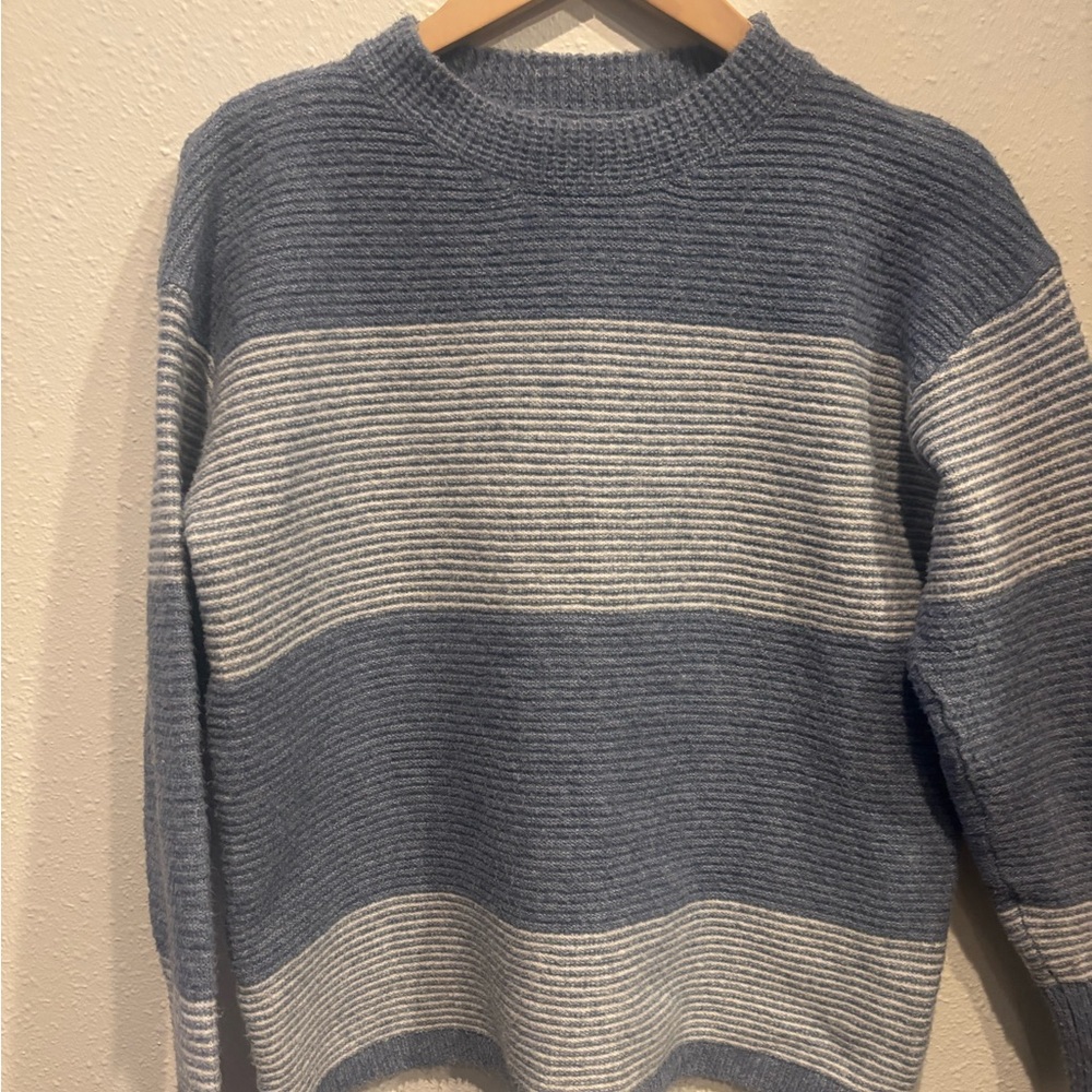 Staccato women’s sweater small
